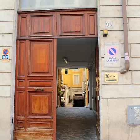 Ercolino At Vatican Apartmán *